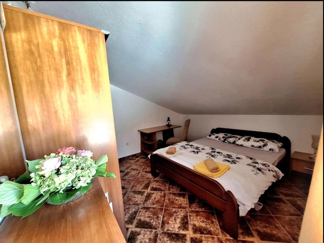 Apartment Rose Kotor